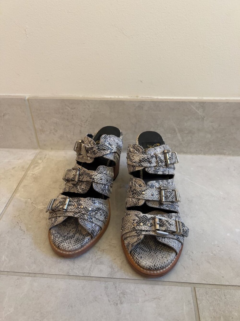 Freebird - Caitlyn - Size 7 - Picture 2 of 13